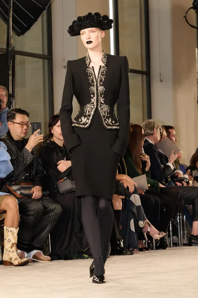 Look 1